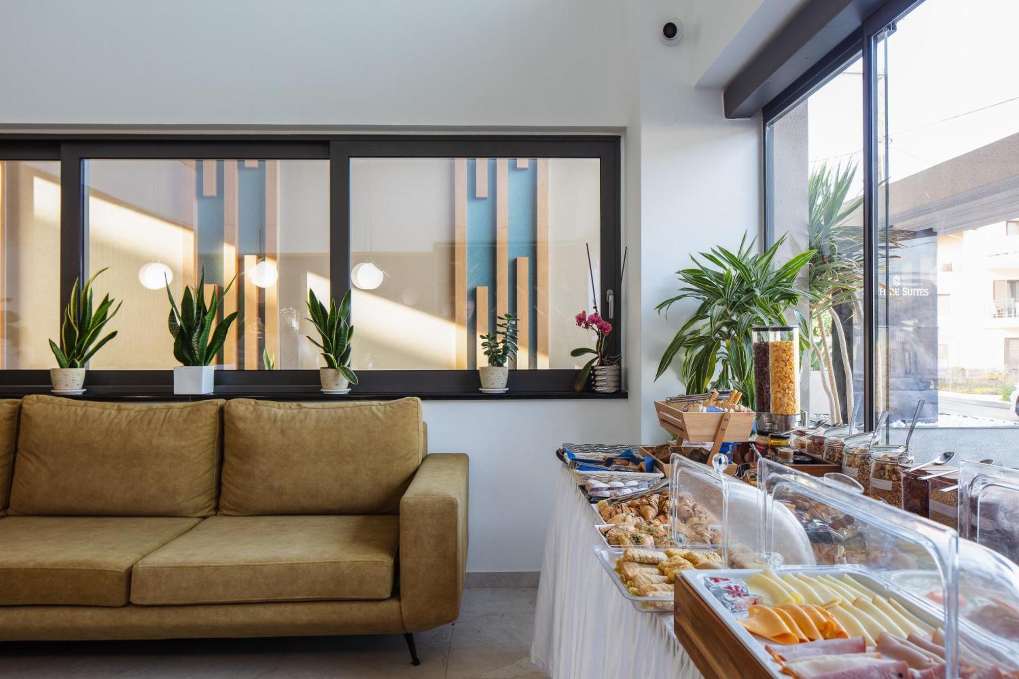Sapphire Blue Suites Kissamos Exterior photo